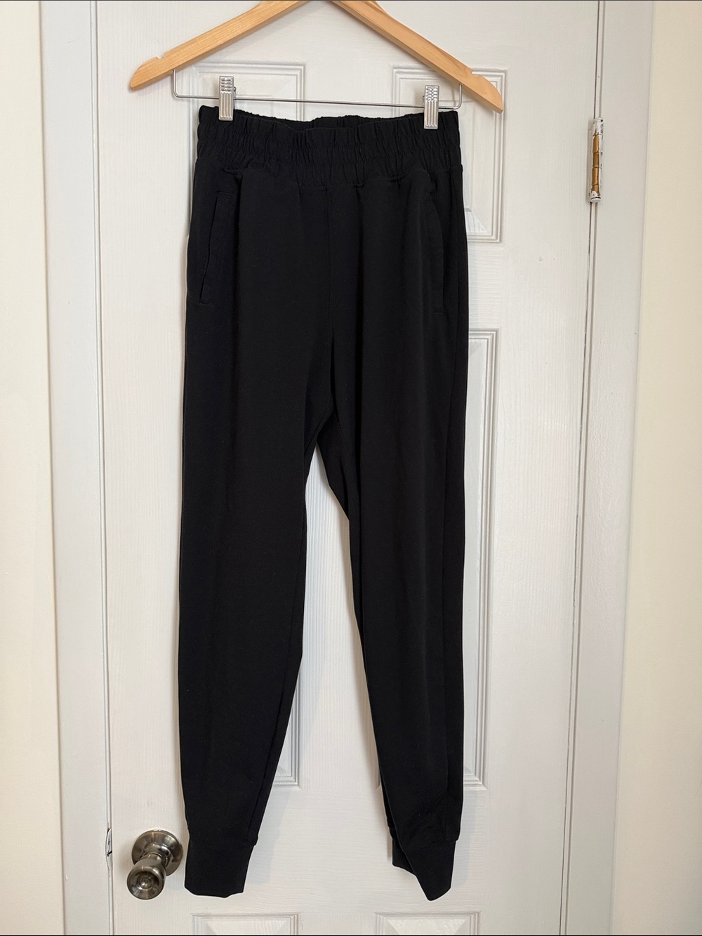 Yogalicious Black Women's Track Joggers